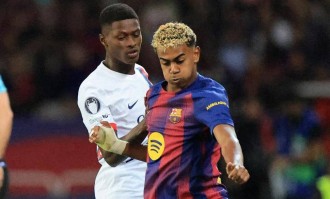 18岁天才亚马尔精彩表现惊艳球迷，盘带过人+马赛回旋风采出众