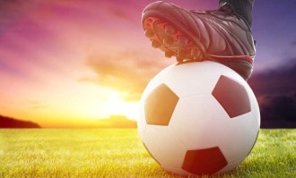 法甲速递：巴黎圣日耳曼4-2逆转里尔，姆巴佩双响+助攻闪耀王子公园