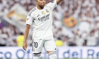 悲喜夜！利物浦造88年神迹，皇马拜仁全胜领跑，曼联2-1切尔西