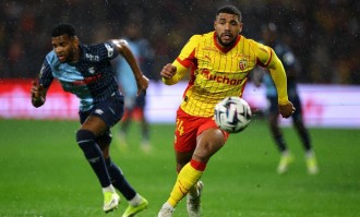 1-0，法甲争冠热门避免2连败，反超巴黎圣日耳曼队升至榜首