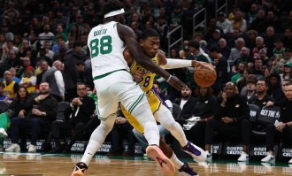 东詹全休战里夫斯36+8 湖人一节花惨败凯尔特人