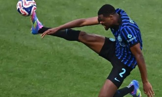 只要2500万欧！巴萨有意邓弗里斯，欧冠国米淘汰巴萨首功之臣