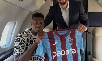 曼联官宣奥纳纳租借土超！曝其认为被当成替罪羊，明年亦不会回归