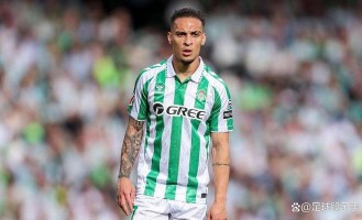 曼联因安东尼合同条款可能获意外之财贝蒂斯欧冠或夺冠触发支付